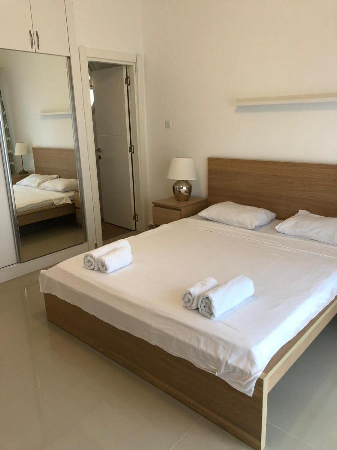 Spartacus Pool Apartments In Caesar Resort & Spa Trikomo Eksteriør bilde