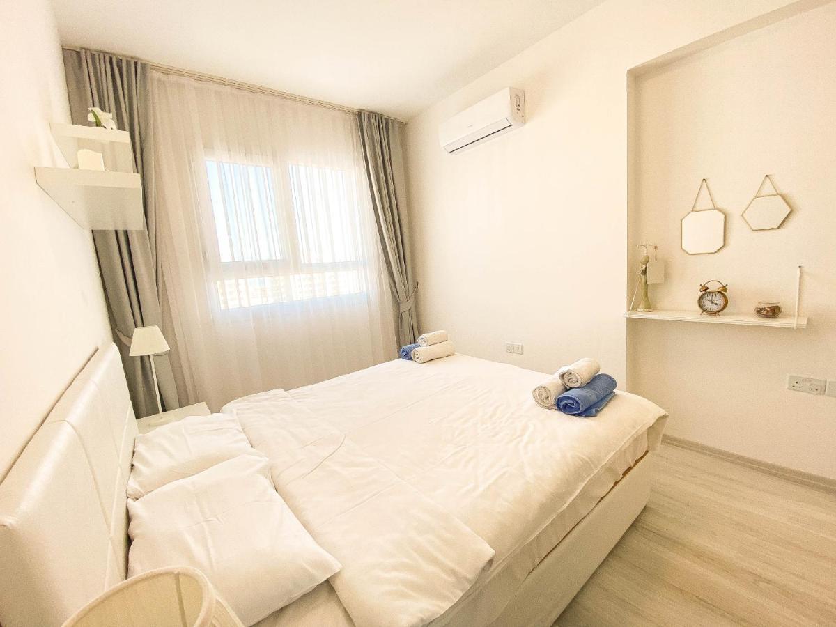 Spartacus Pool Apartments In Caesar Resort & Spa Trikomo Eksteriør bilde